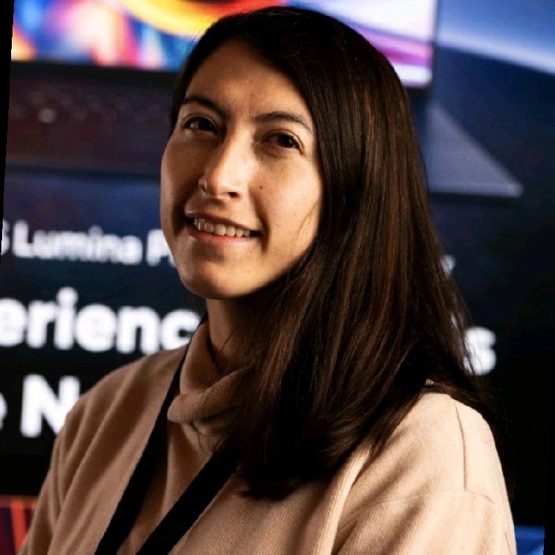 Portrait of Milena Suárez smiling